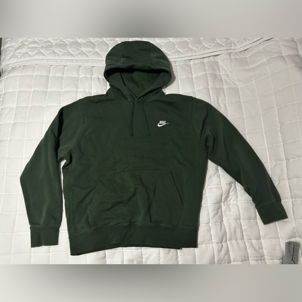 Nike Sportswear Club Fleece Pullover Hoodie